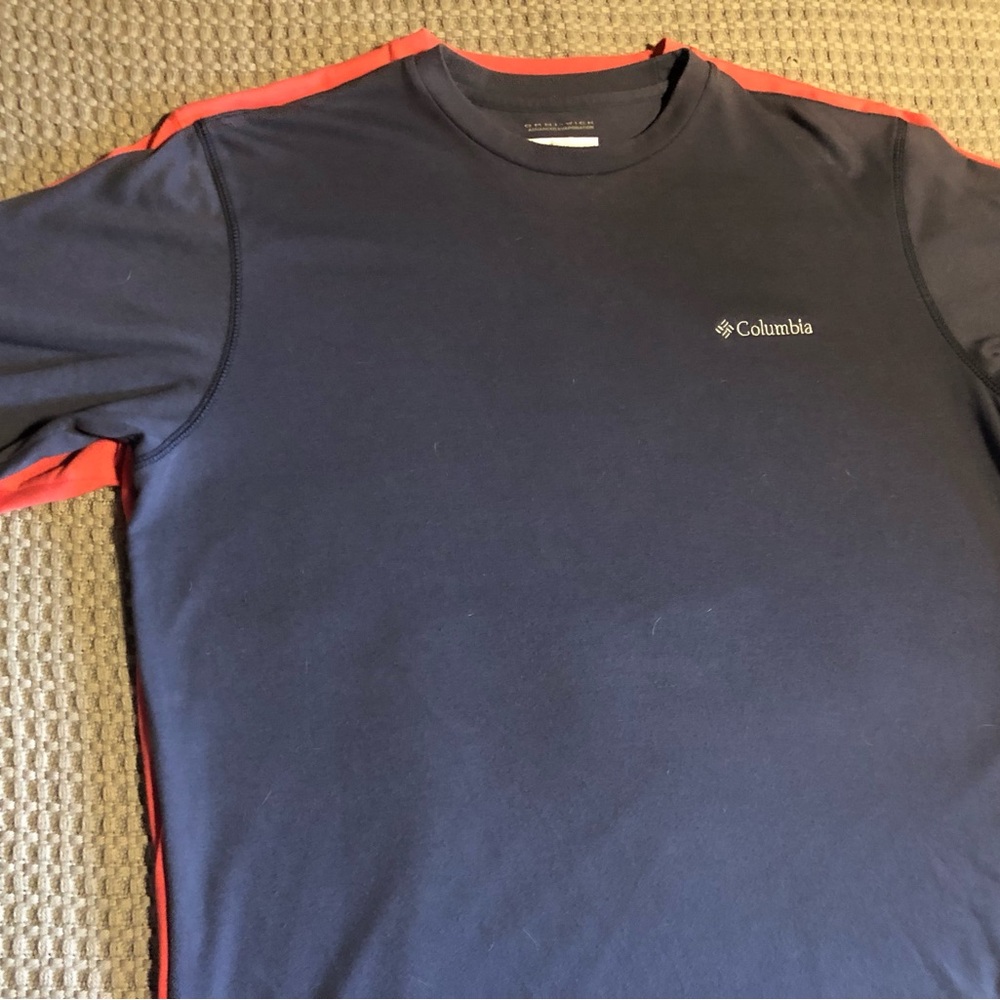 Columbia Men's Athletic Short-Sleeve Shirts (2) size Medium. One navy, one red.